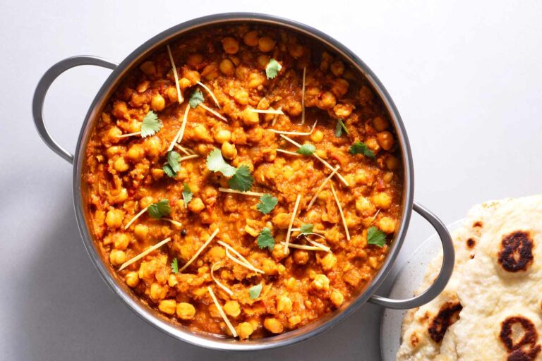 Chole (Chickpea Curry)